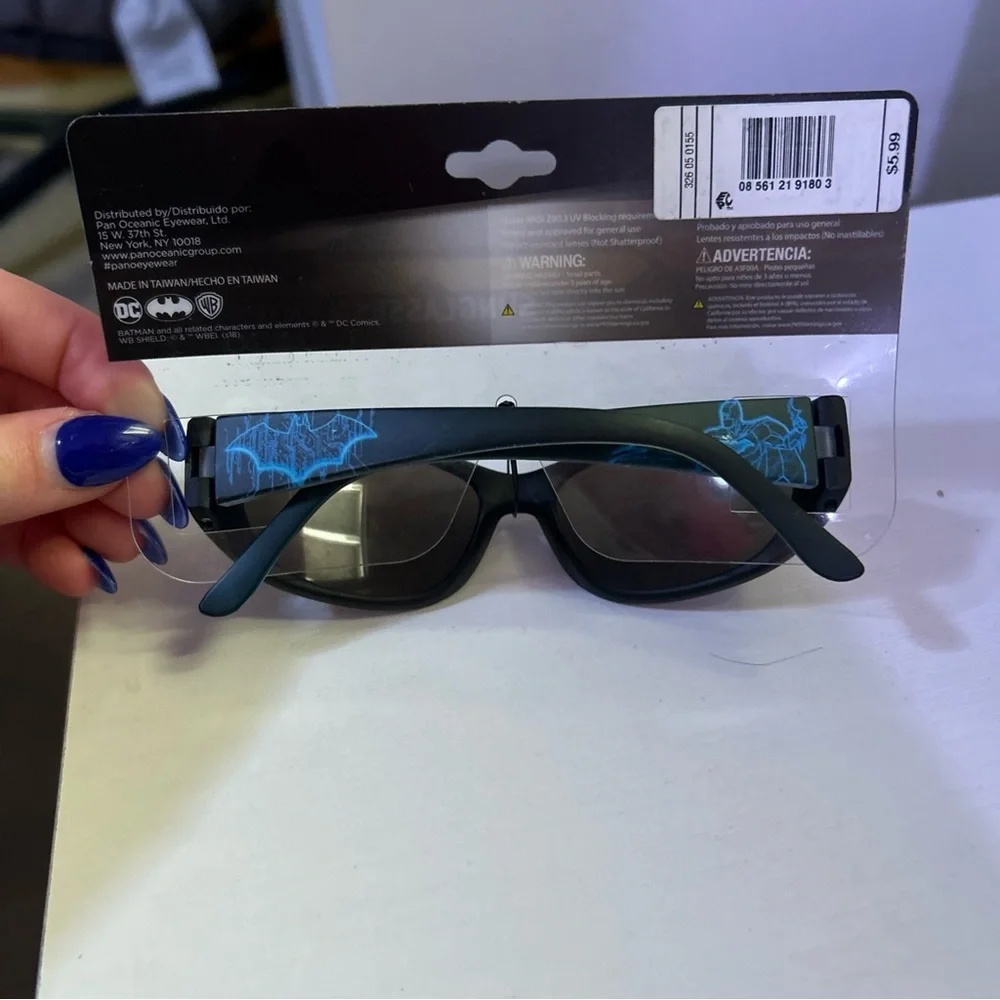 DC Kids Batman Sunglasses - Black Frame with Blue Tint